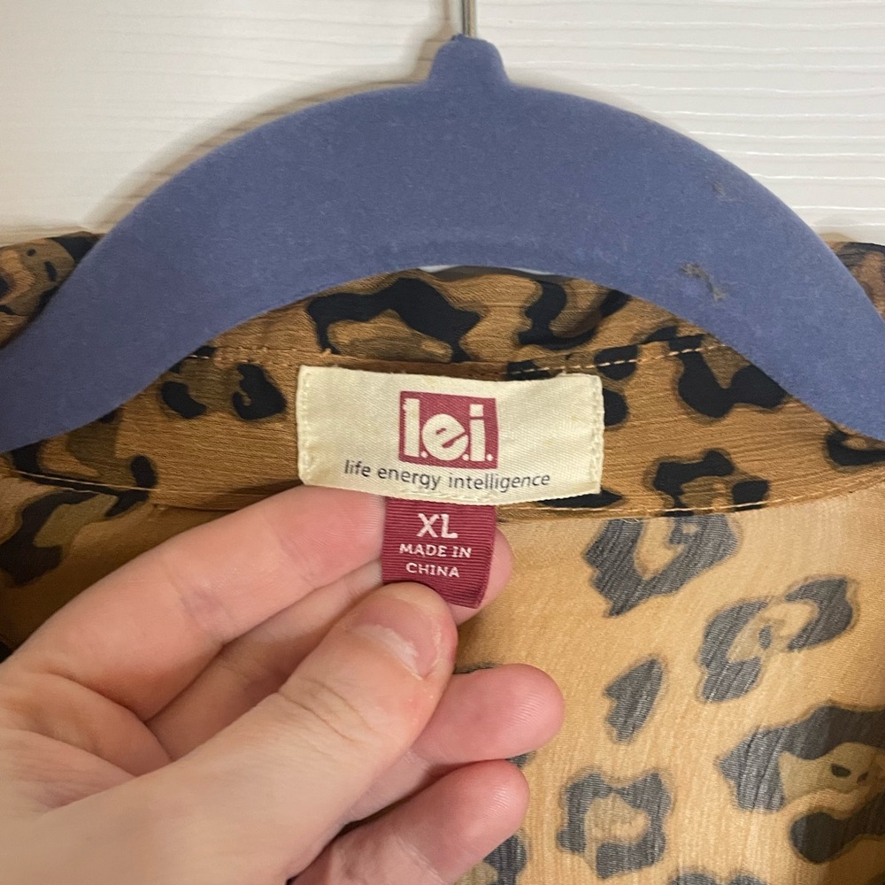 LEI LEOPARD TOP - Picture 2 of 5